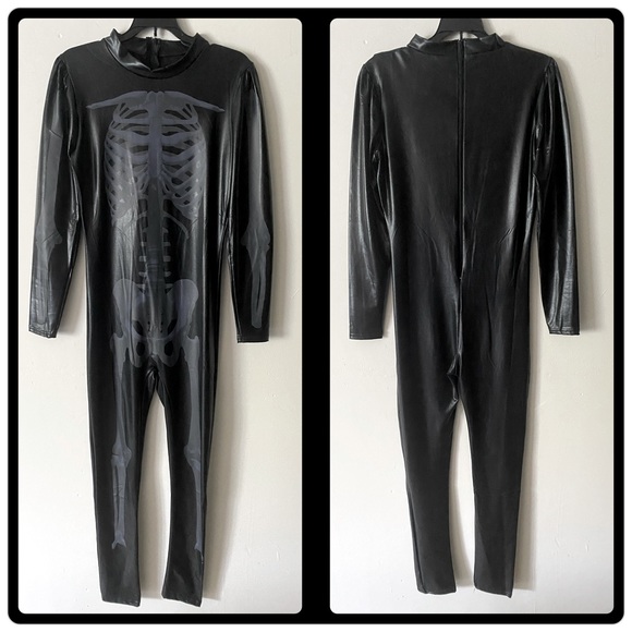 Woman’s Halloween Skeleton Costume - Picture 2 of 9